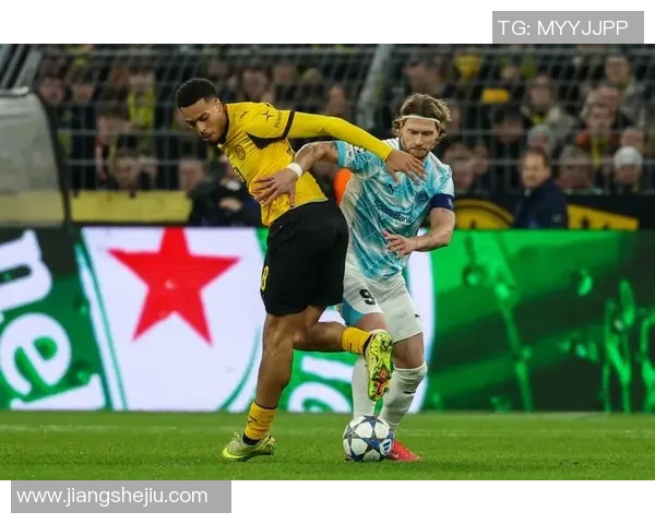 欧冠激战：莱比锡与多特蒙德战成平局红牌事件引发全场热议