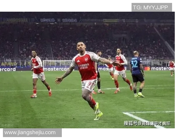 欧联杯激战回顾拜仁逆转阿森纳红牌争议引发全场热议