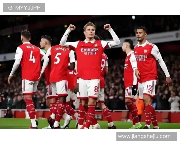 英超激战：尤文图斯险胜阿森纳神扑引发争议判罚全场沸腾