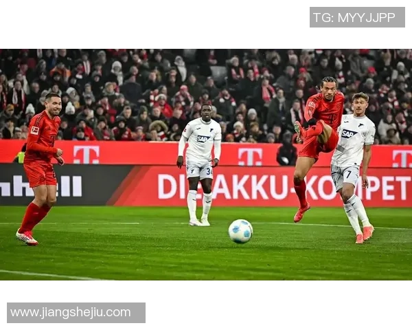 德甲精彩对决拜仁绝杀那不勒斯引发转会热议与全场欢呼