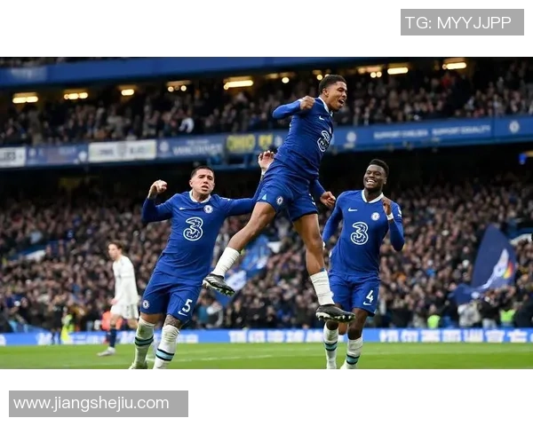 足总杯精彩对决国米3-0战胜马竞争议判罚引发全场热议 足总杯精彩对决国米3-0战胜马竞争议判罚引发全场热议